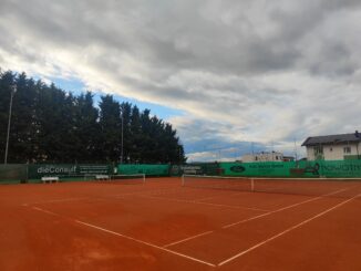 Die beiden Tennisplätze der Anlage in Großengersdorf.